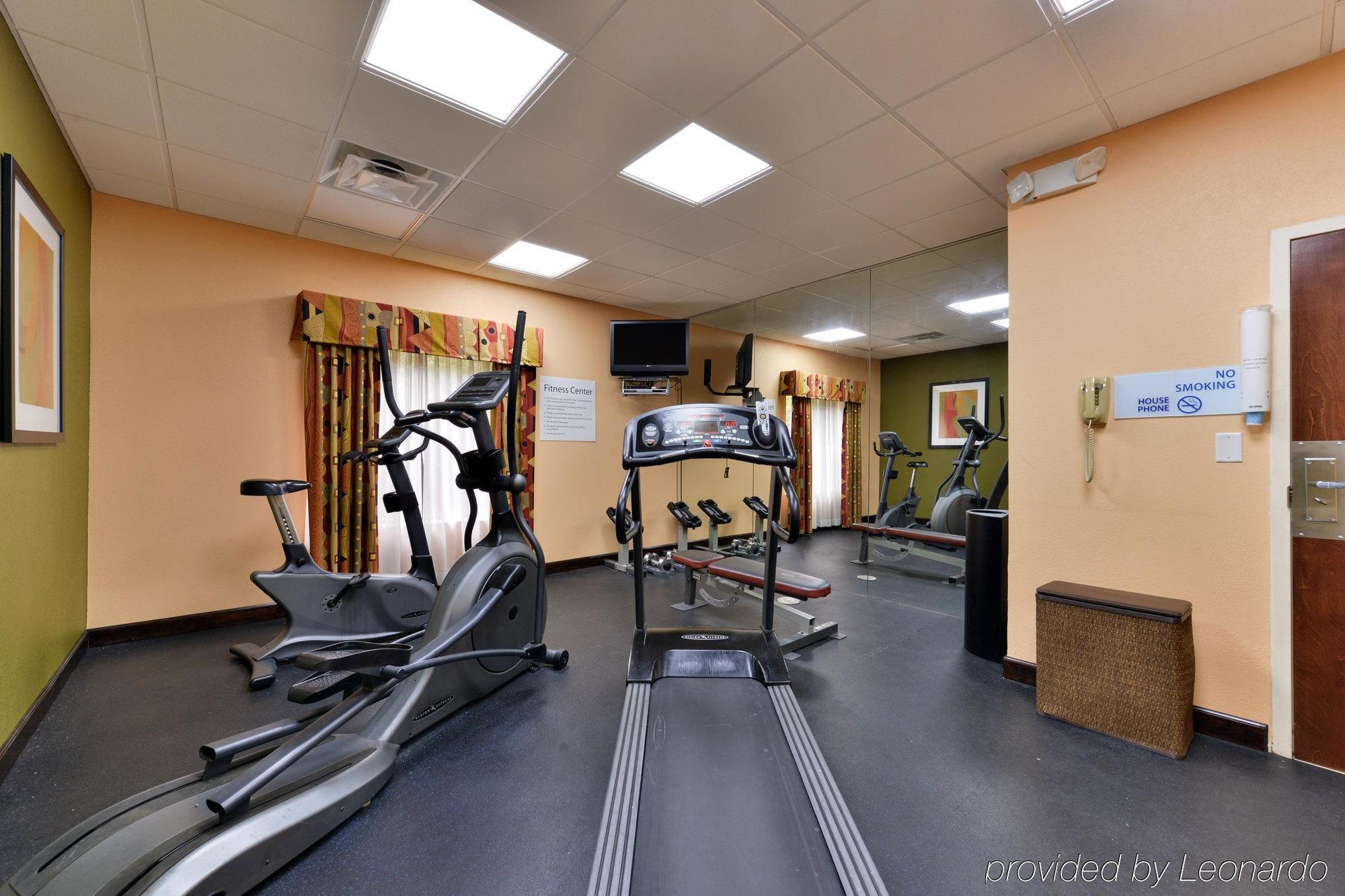 Holiday Inn Express Dayton By Ihg Exterior photo