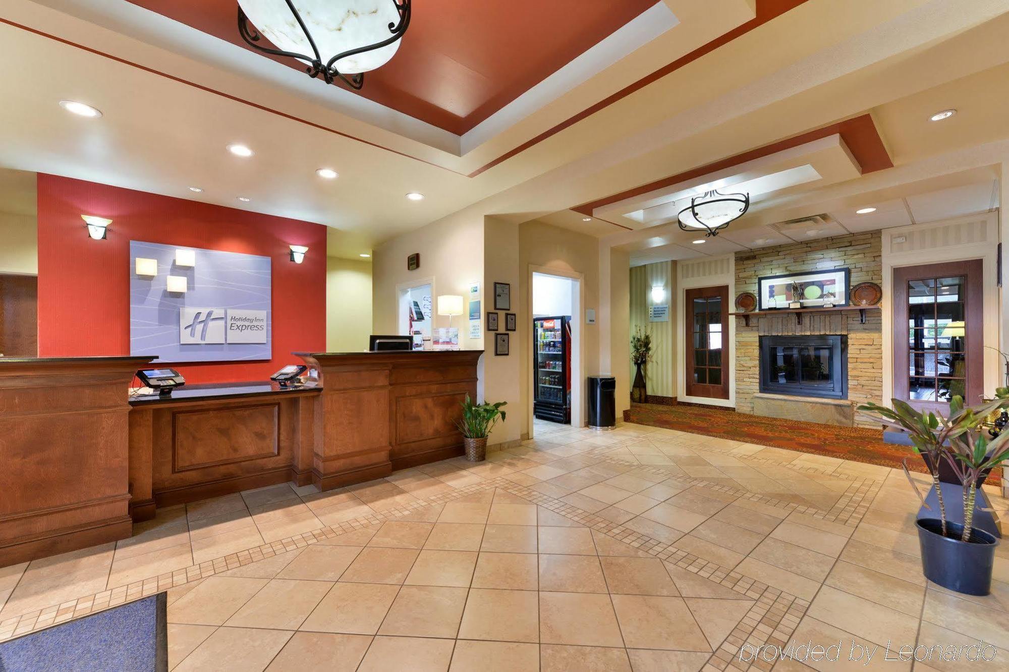 Holiday Inn Express Dayton By Ihg Exterior photo