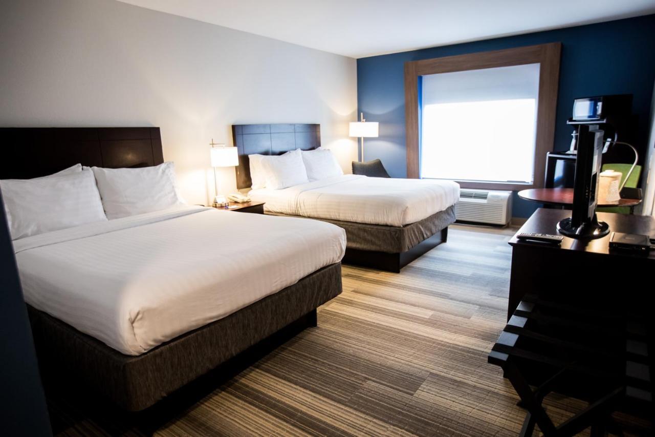 Holiday Inn Express Dayton By Ihg Exterior photo